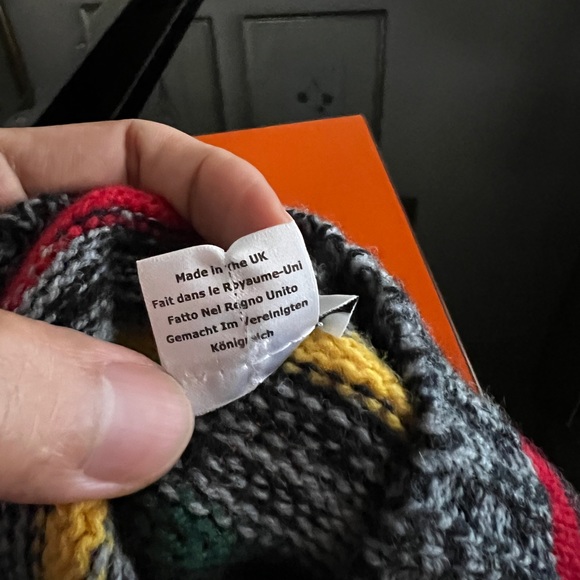 Gently used Paul Smith Stripe Beanie - Picture 4 of 4
